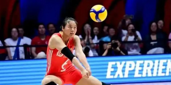 AG体育官方入口-惨败，女排开门黑，输球罪人揪出，顽固还炫技，美国将反超排名|中国女排|赵勇|美国女排|世界女排联赛|捷克女排_新浪体育_新浪新闻